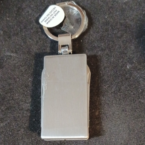 6 In 1 Multi Tool Key Chain - Picture 1 of 4
